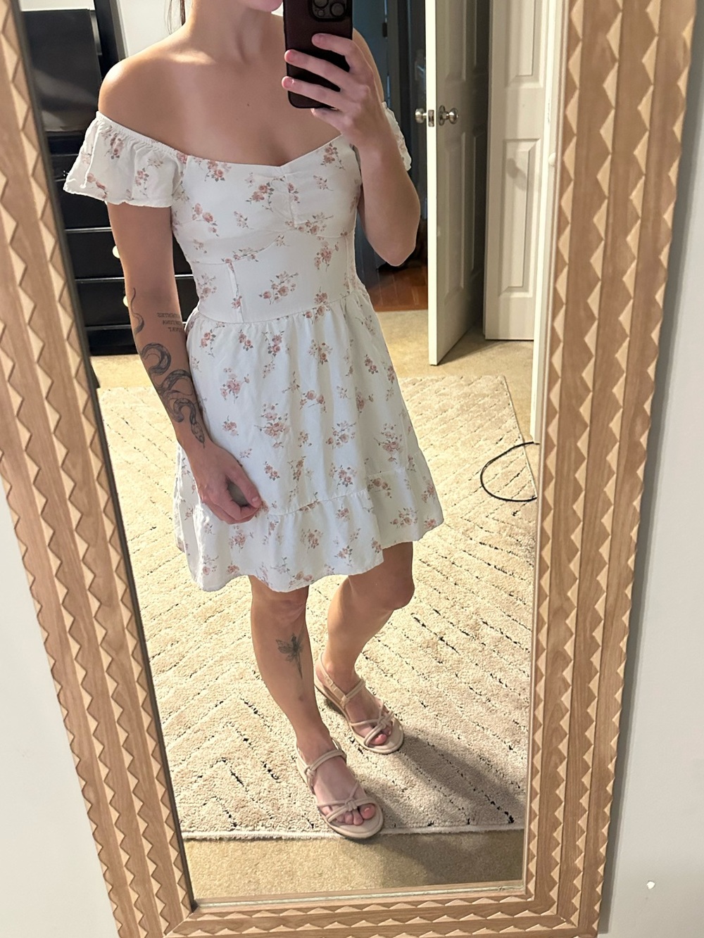 Hollister White Off-Shoulder Floral Mini Dress Small